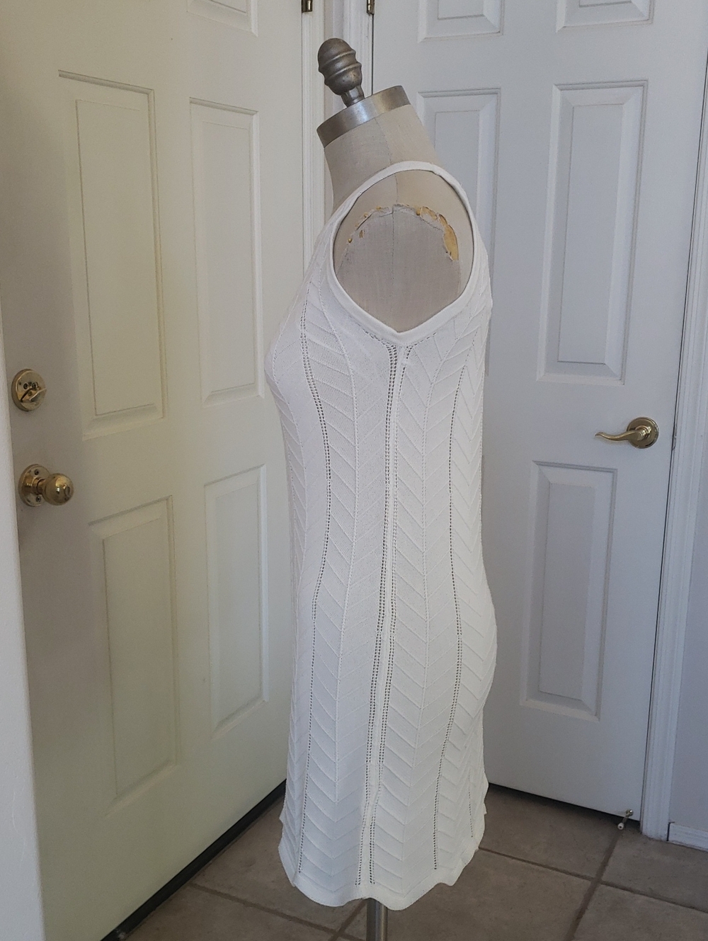 💐 Joie White Cotton Knit Crochet Dress • Chevron Textured Sleeveless Halter XS - Picture 4 of 12
